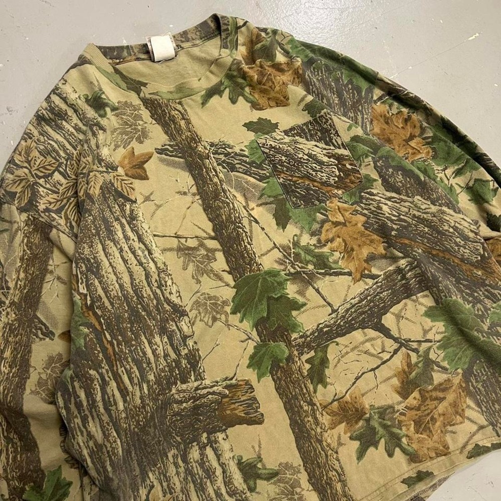 Vintage Mossy‎ Oak Camo Longsleeve Shirt